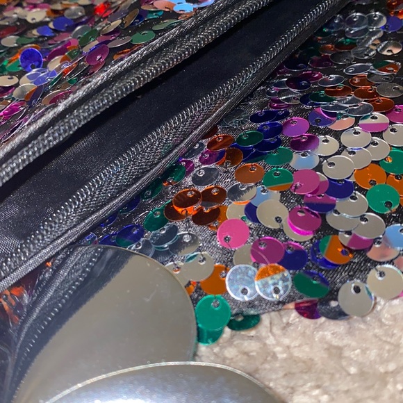 👛 M.A.C. : Sequined, Cosmetic Bag Lot. (OS) - Picture 5 of 5